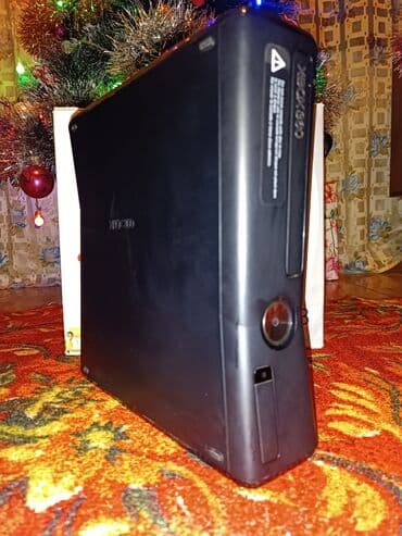 цены на xbox: Продаю xbox360 прошивка фрибут в комплекте 2 геймпада, hdmi кабель — 2