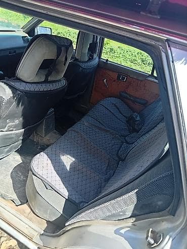 bew e34: Продаётся универсал старого поколения (5‑дверный кузов). Серебристый — 6