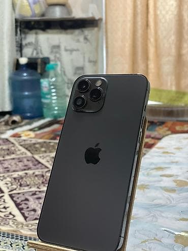 IPhone 12 Pro Max, Б/у, 256 ГБ, Графит, Чехол, 76 %