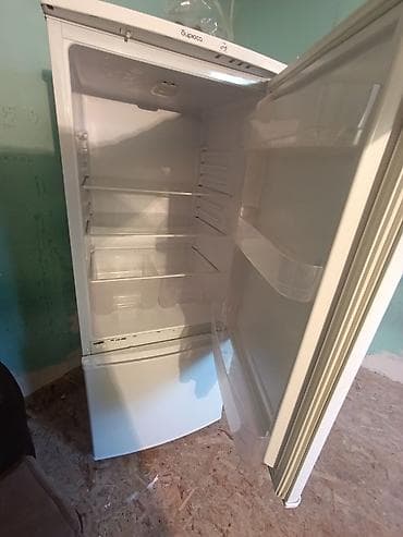 galaxy tab s 7: Холодильник Biryusa, Двухкамерный — 2