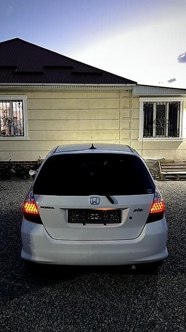 mini jack: Honda Fit: 2002 г., 1.3 л, Вариатор, Бензин, Хэтчбэк — 3
