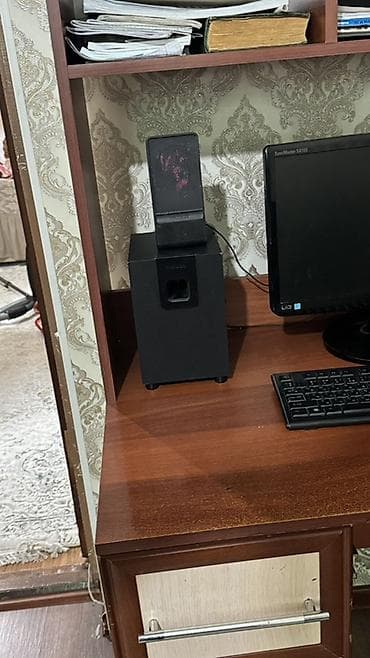 монитор 21: Настольный компьютерный комплект Состав: - Системный блок ATX — 3