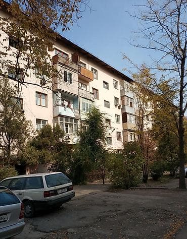 Недвижимость: 2 комнаты, 33 м², Индивидуалка, Вефа ТЦ Индивидуалка, 3 этаж, Старый ремонт — 1