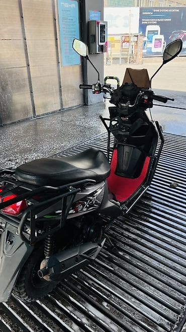 макси скутер 150 куб: Тип скутера 150 куб. см, Бензин, Б/у — 2