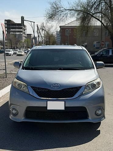 gx 460: Toyota Sienna: 2011 г., 3.5 л, Автомат, Газ, Минивэн — 1