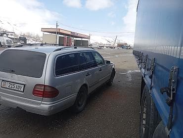 hyundai xcient: Mercedes-Benz E-Class: 1998 г., Универсал — 5