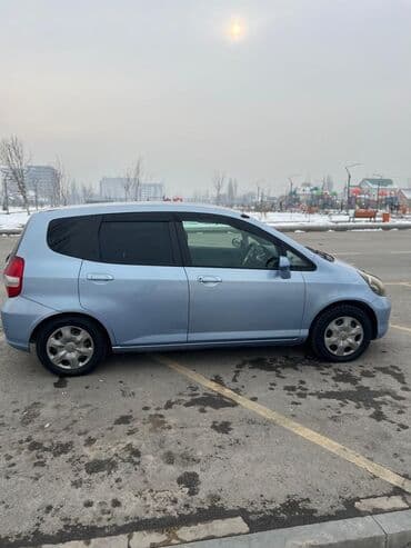 fit 2004: Honda Fit: 2002 г., 1.3 л, Автомат, Бензин, Хэтчбэк — 3