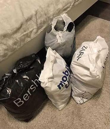 Отдам даром, женские вещи, только нуждающимся 👆🏻 — 1