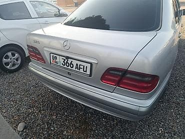 дерево 210: Mercedes-Benz E-Class: 2001 г., 3.2 л, Автомат, Бензин, Седан — 2