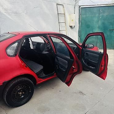 step: Toyota Corolla: 1992 г., 1.6 л, Ручные, Бензин, Хэтчбэк — 4