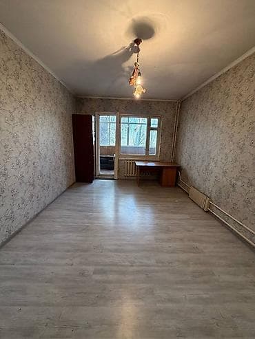 1 комната, 35 м², 105 серия, 3 этаж, Старый ремонт