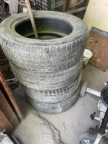 Шины 215 / 60 / R 17, Зима, Комплект, Внедорожные (АТ/МТ), Bridgestone — 1