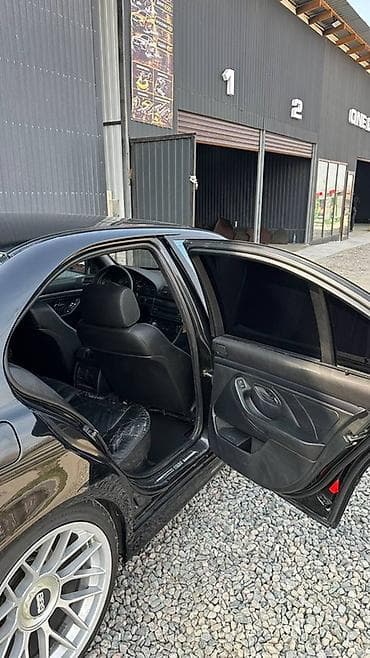 стекло вато: BMW 5 series: 1996 г., 4.4 л, Автомат, Бензин, Седан — 10