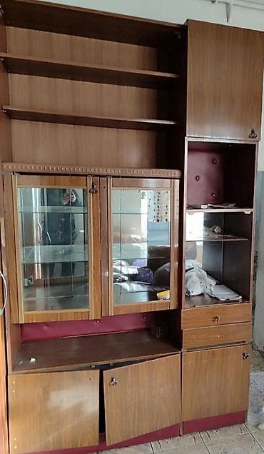 шкафчик для посуды: Стенка-шкаф, Тип стенки-шкафа: Советская, Для зала, Особенности: Для хранения посуды — 1