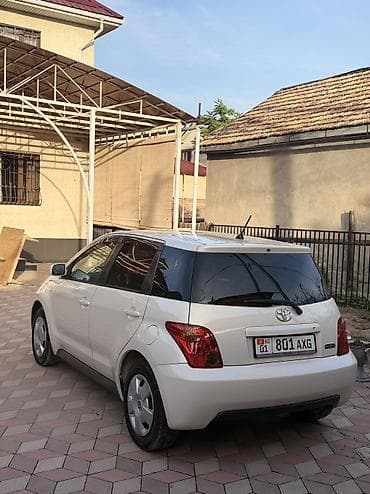 corolla 2004: Toyota Ist: 2004 г., 2 л, Автомат, Бензин, Седан — 2