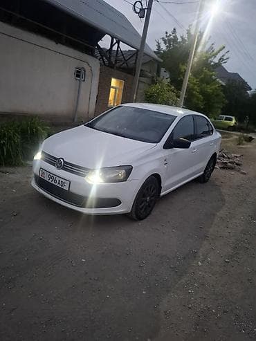 Volkswagen Polo: 2013 г., 1.6 л, Газ, Седан — 2