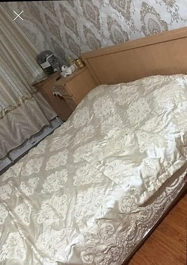 Постельное белье: Жаккардовый комплект для спальни в айвори. Состав набора: - Покрывало — 1