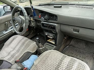 mazda 3: Mazda 626: 1988 г., 2 л, Механика, Бензин, Седан — 6