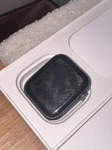 galaxy s19: Б/у Apple Watch SE 44 мм, корпус из алюминия в цвете Space Gray. Есть — 9