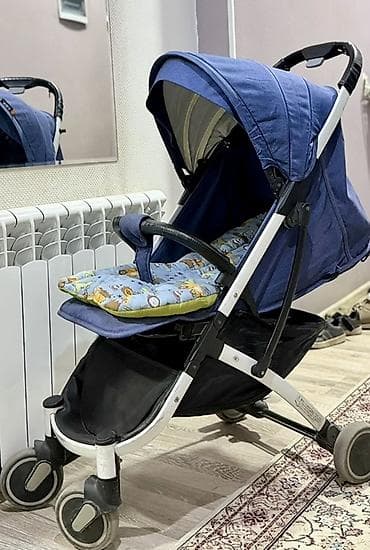 Срочно сатам коляска оригинал баасы 5000сомго баары таза аккуратно