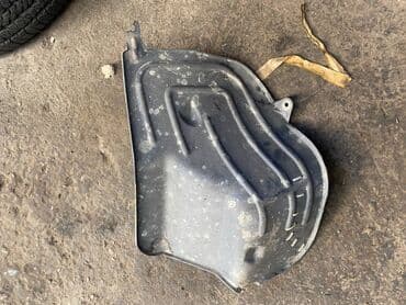 брызговики газ 53: Передний правый Nissan, 2005 г., Б/у, Оригинал — 4