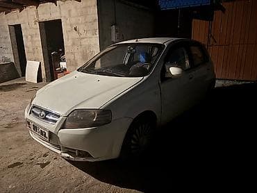 mersedes e55: Daewoo Kalos: 2006 г., 1.2 л, Механика, Бензин, Хэтчбэк — 5