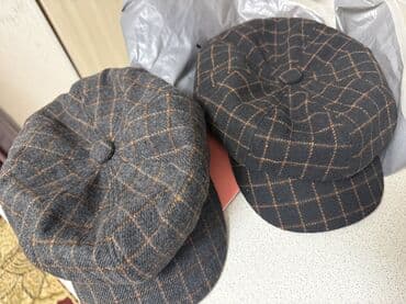 Плащи: Кепки не ношенные осень весна — 1