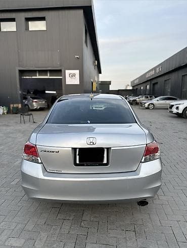 авто до 300000 сом: Honda Accord: 2008 г., 2.4 л, Автомат, Бензин, Седан — 6