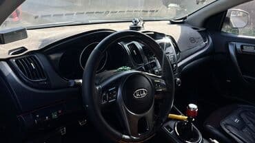 автомобили для инвалидов с ручным управлением: Kia Forte: 2010 г., 1.6 л, Механика, Бензиновая, Купе — 18
