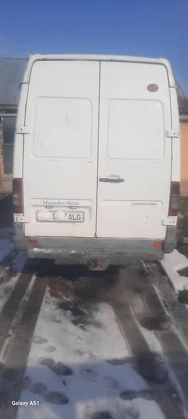 спринтер двер: Mercedes-Benz Спринтер: 2000 г., 2.2 л, Фургон — 3
