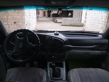forester 2003: Ssangyong Musso: 1994 г., Механика, Внедорожник — 2