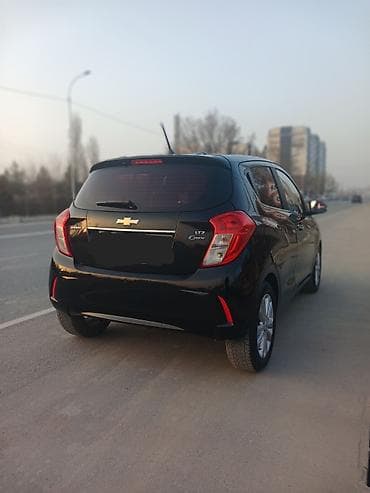 chevrolet jentra: Chevrolet Spark: 2018 г., 1 л, Автомат, Бензин, Хэтчбэк — 4