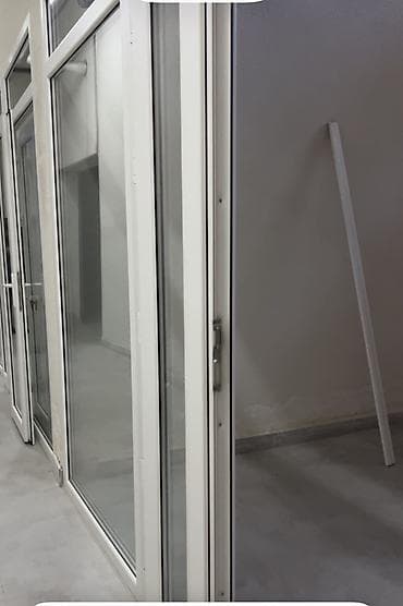 продаю помещений: Сдается полуподвальное коммерческое помещение в районе — 1