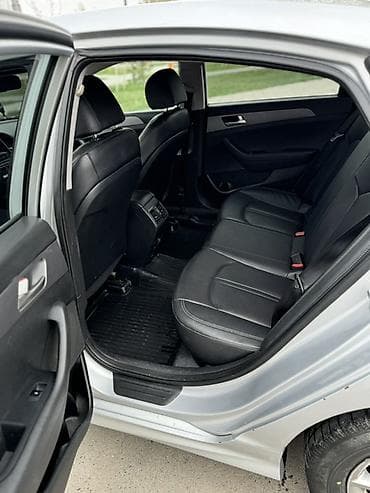 golf 2: Hyundai Sonata: 2018 г., 2 л, Автомат, Газ, Седан — 8