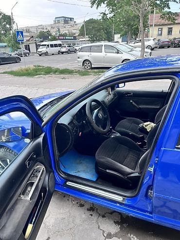 бампер инспаир: Volkswagen Bora: 2001 г., 1.6 л, Автомат, Бензин, Седан — 7