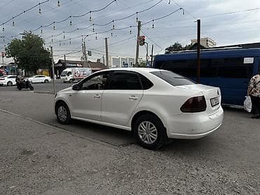 прием стекл: Volkswagen Polo: 2014 г., 1.6 л, Механика, Бензин, Седан — 3