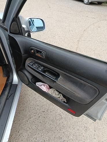 camry universal: Volkswagen Golf: 2000 г., 2 л, Автомат, Бензин, Универсал — 10