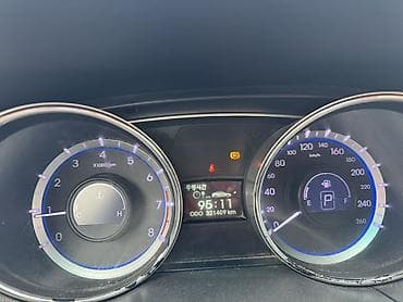 m5 e60: Hyundai Sonata: 2014 г., 2 л, Автомат, Газ, Седан — 4