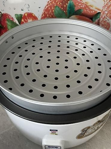 рисоварка ош: Промышленная электрическая рисоварка с паровой вставкой Описание: - — 2