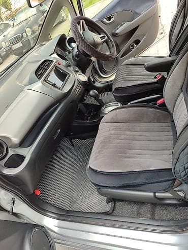 фит 2015: Honda Fit: 2009 г., 1.3 л, Автомат, Бензин, Хэтчбэк — 8