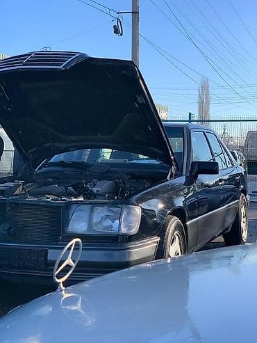 e53 4 8: Mercedes-Benz W124: 1995 г., 2 л, Механика, Седан — 8