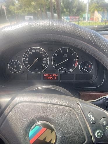 BMW 5 series: 1999 г., 2.5 л, Механика, Бензин, Седан