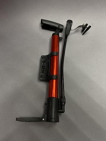 Портативный велосипедный насос с шлангом и креплением на раму — 5