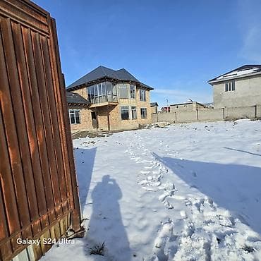 дачный участок с бектоо: Продаётся участок с кирпичным двухэтажным домом и хозблоком в — 3