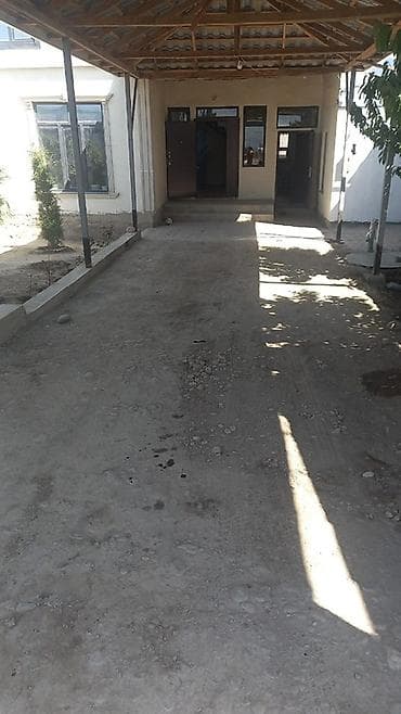 Продажа домов: Продаётся дом с участком. Описание: - Кирпичный дом с мансардным — 4