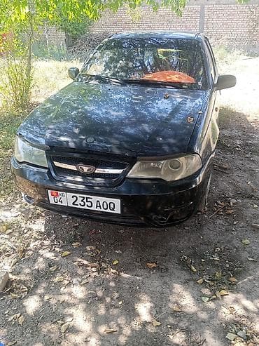 нехция: Daewoo Nexia: 2010 г., Бензин, Седан — 2