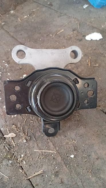 Подушка мотора Chevrolet 2018 г.