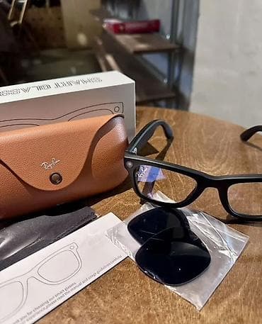 google fitbit: Умные очки Ray-Ban Smart Glasses - Классическая оправа Wayfarer в — 4