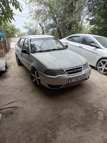 Daewoo Nexia: 2010 г., Механика, Бензин, Седан at lalafo.kg Daewoo Nexia: 2010 г., Механика, Бензин, Седан
