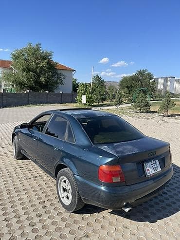 Audi A4: 1995 г., Седан — 3